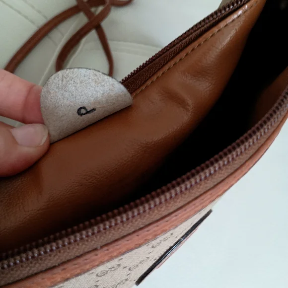 Authentic GUCCI Canvas Leather Micro GG Supreme Crossbody Bag - Picture 15 of 17